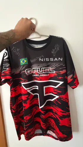 Camisa FaZe CS Autografada