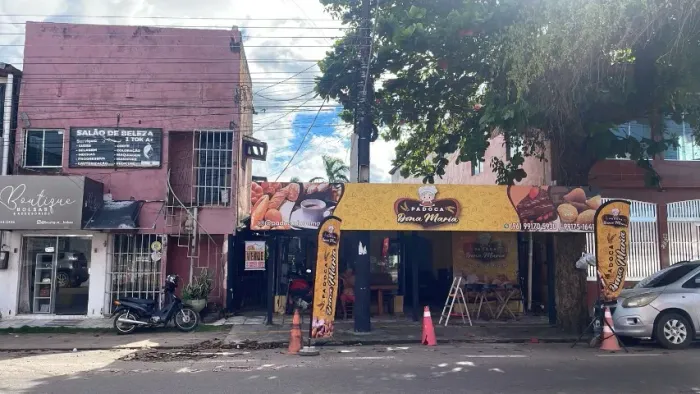 VENDE-SE TERRENO MEDINDO 14 X 30MTS NA RUA MATOGROSSO, BAIRRO PACOVAL.