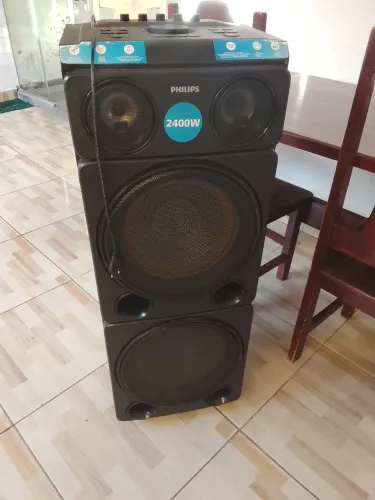 Vendo ou troco Torre de som 2400w