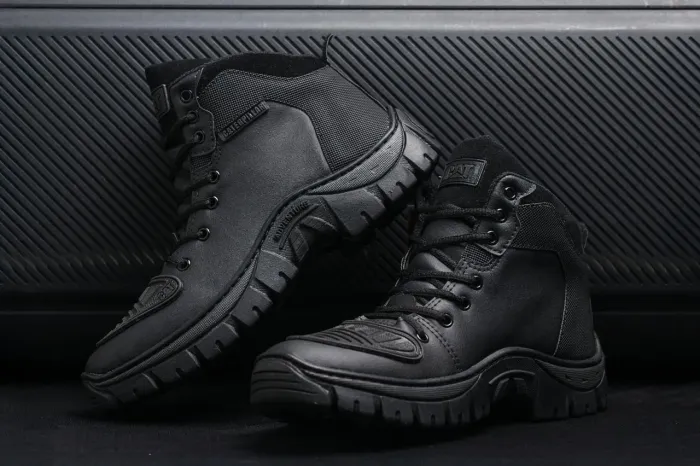 Botas Caterpillar com valor promocional R$99,90 
