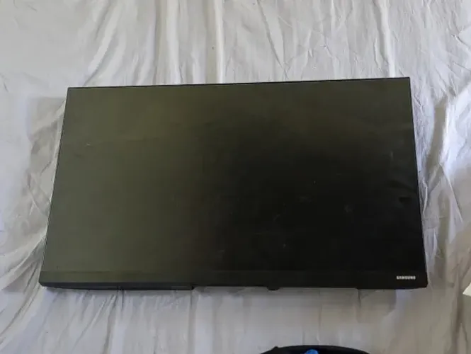 Monitor Samsung 24" (LER A DESCRIÇÃO)