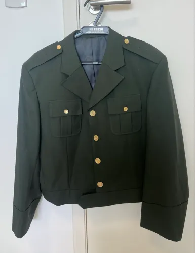 Vendo uniforme 6º Uniforme (jaqueta de parada)