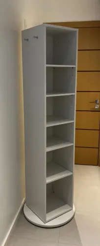 Sapateira giratória com espelho - original da Tok & Stok