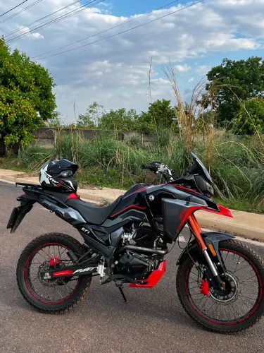 Shineray SHI 250 2025