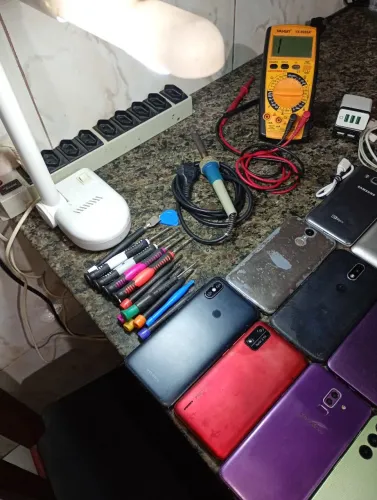 Celulares ,tablet , iPad chaves ,luminária ,ferro de soda ,lupa etc...