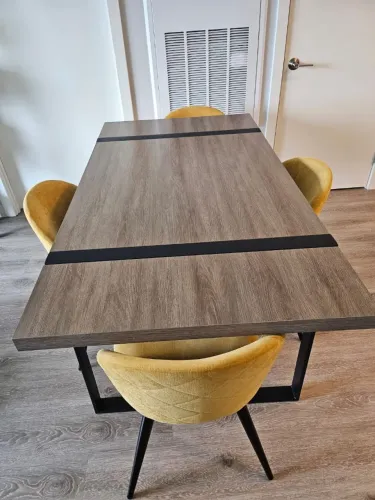 Mesa de jantar com 4 cadeiras almofadas