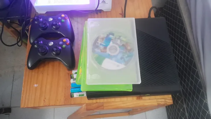 XBOX 360 SUPER SLIN 