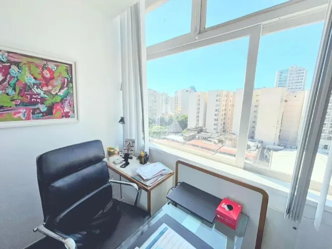 Sala comercial à venda no Largo do Mahcado - Catete - Rio de Janeiro RJ