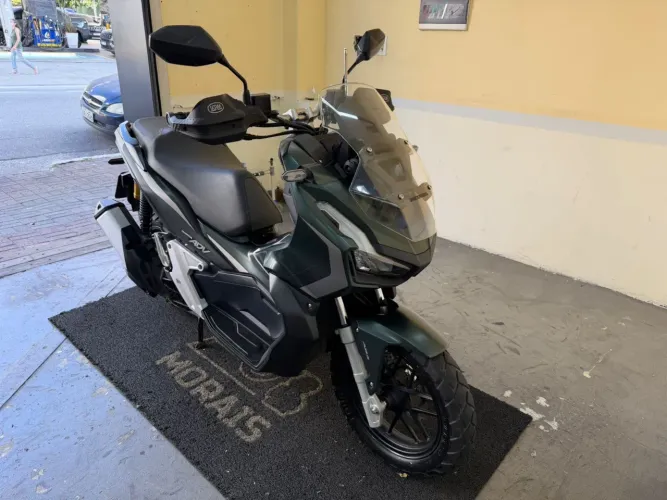 Honda adv 150 abs 