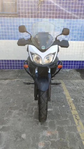 V-stron 650 DL