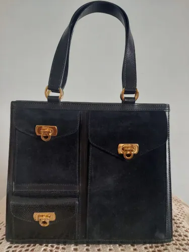 Bolsa Salvatore Ferragamo preta
