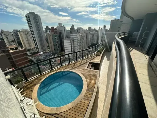 Imóvel para venda tem 381 metros quadrados com 5 quartos em Cambuí - Campinas - SP