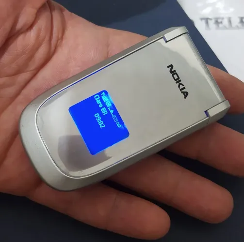 Nokia 2660 prata celular antigo pequeno RELIQUIA 
