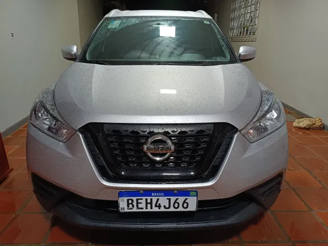 Único dono com 21 mil km Nissan Kicks SL 1.6 16V aut 2020