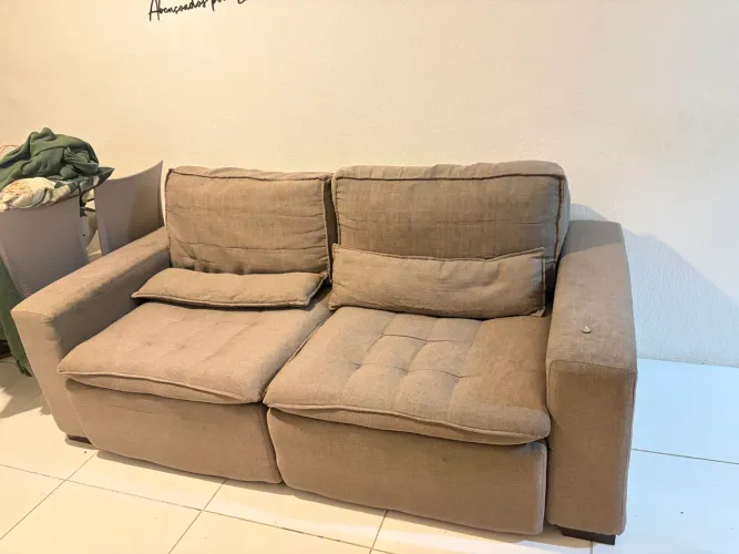 Sofá retrátil 3 lugares
