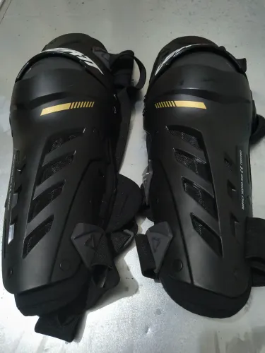 Joelheira para motos