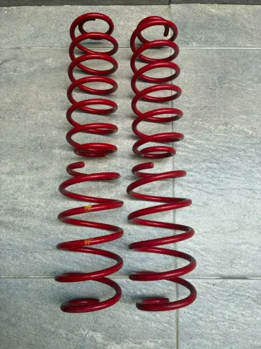 Jogo de molas esportivas RedCoil para New Fiesta 