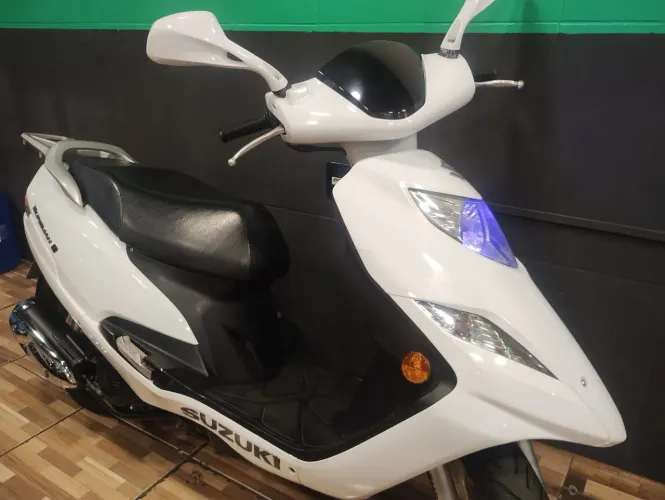 BURGMAN 125 I 2014 LINDA MOTO 18 X $ 605,( CARTÃO DE CRÉDITO ) ENT. $ 900 ,