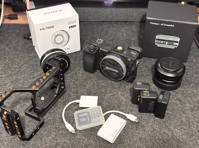 Sony Alpha a6000 + Kit Completo