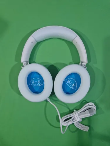Headset Gamer Razer Kraken V4 X Cinnamoroll Edition