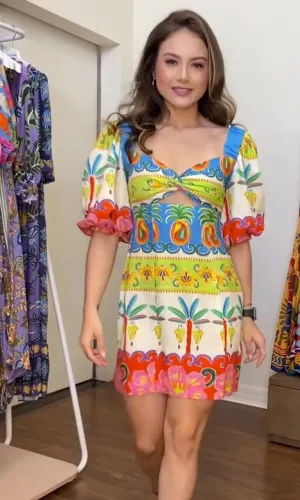 vestido curto farm jardim de cor
