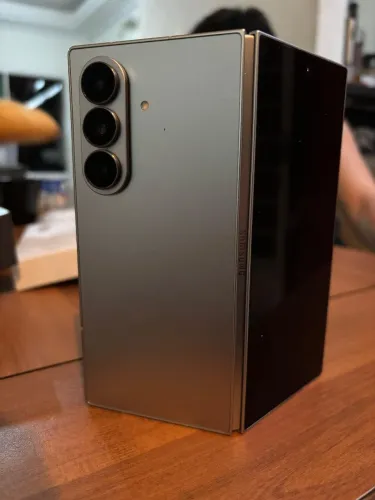 Samsung Galaxy Z Fold 7