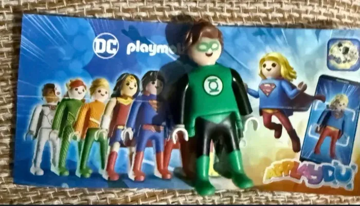 Kinder ovo playmobil lanterna verde