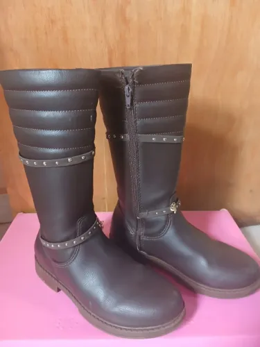 Bota infantil cano alto( pampilli)