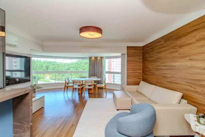 Apartamento no Ed. Bellas Artes em Balneário Camboriú