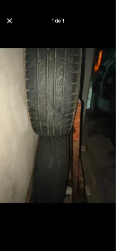 Vendo 2 pneus aro 15