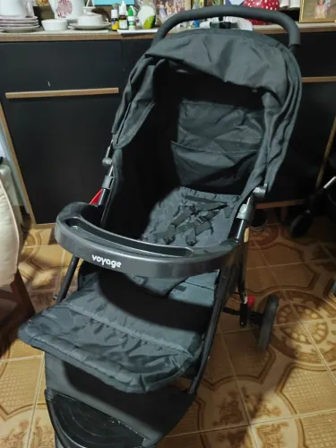 Carrinho de Bebê de Passeio Reclinável Preto Voyage