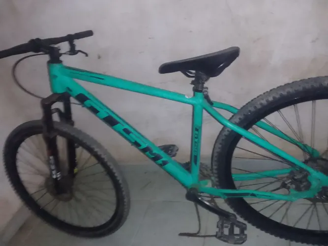 Bike GTS M1 aro 29 com defeito no cubo e corrente troca tenho interesse em um iPhone xr...