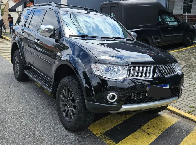 Mitsubishi Pajero Dakar 3.2 Diesel, 7  Lugares,  2010