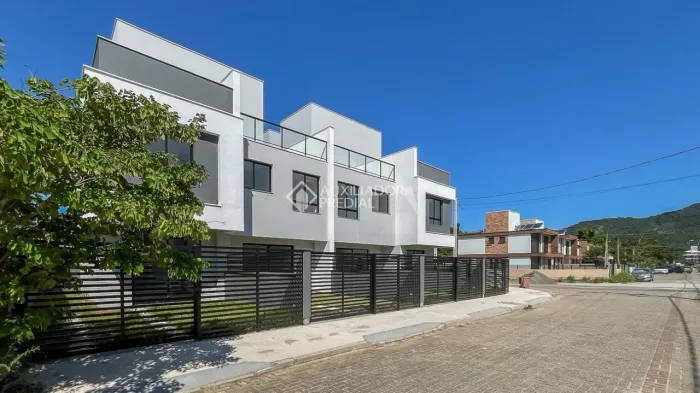 Casa à venda em Ribeirão da Ilha, Florianópolis