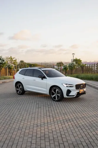 Volvo XC-60 T-8 Ultim.dark 2.0 AWD (híbrido) 2023