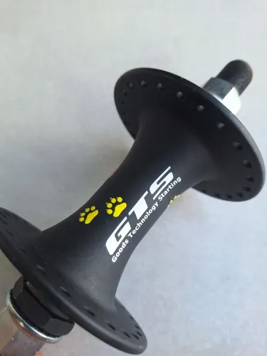 Cubo dianteiro GTS b3