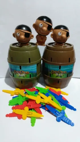 Brinquedo jogo Pula pirata da Estrela lote de peças para reposição.