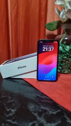 iPhone XR 64 com caixa 
