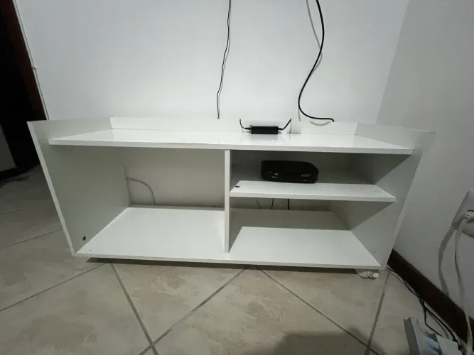 Rack Tok Stok usado em bom estado 110x35x50