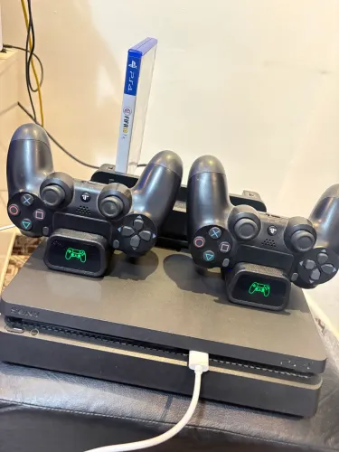 PlayStation 4 Slim 1 Terá C/ Caixa