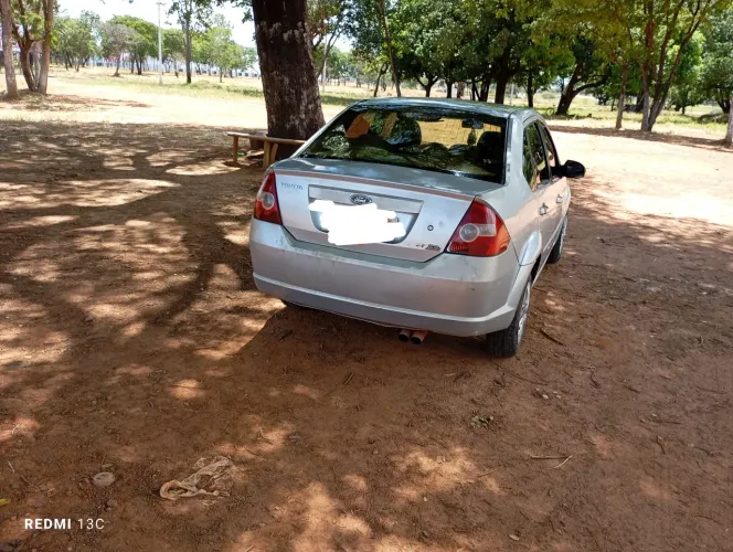 Ford Fiesta Sed. Supercharger 1.0 8V 4P 2005