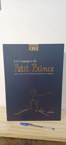 Caixa Les voyages du Petit Prince (livro+fotos exclusivos)