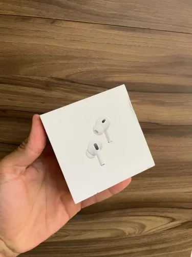 AirPods 4