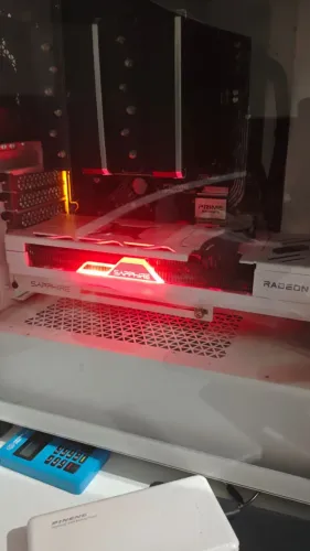 *RX 7800 XT PURE White 16GB ? potência e visual premium para o seu setup!*