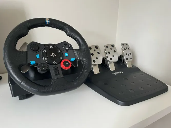 Logitech G29 Volante + Pedais 
