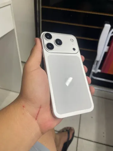 iPhone 11 sabor 17 Pro 64gb 100% confira a descrição 