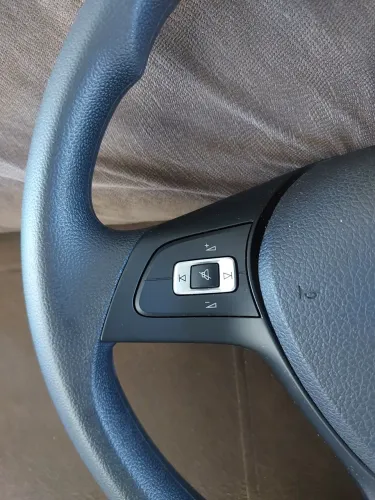 Volante original VW multifuncional sem air-bag 