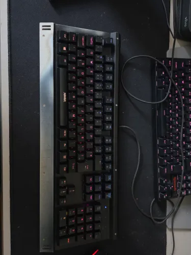 teclado mecânico gamer Rawar Frontline W1