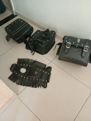 vendo acessórios para moto 600