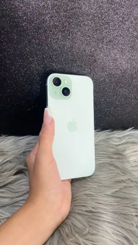 IPHONE 15 VERDE 